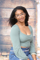 Harvey, Zahra