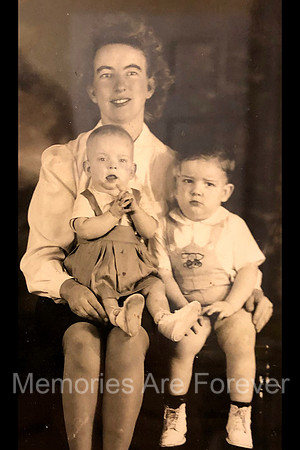 Gog, Aunt Don Don & Dad