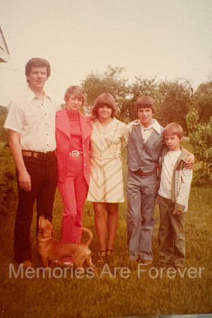 Family photo 70's